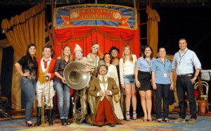 Circo Girassol e integrantes do SESC. Foto: Aline Magri.