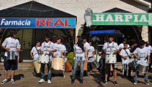 O Grupo de percussão da CUFA - FW, que realizou lançamento no evento. Foto: Taluana Panizza