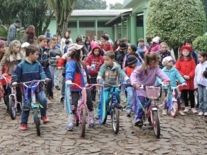 Alunos das escolas do município participam do Dia do Desafio. Foto: Prefeitura Municipal