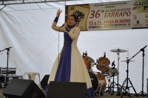 Participantes alegraram a plateia e deram um show de interpretação da música gaúcha