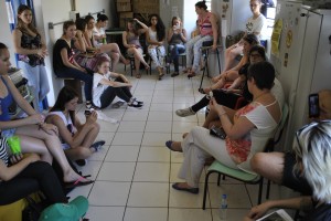 Universitários conversam sobre o tema feminismo /Foto: Alice Buzanelo