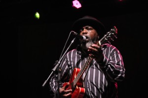 Lurrie Bell é um importante guitarrista de blues dos Estados Unidos Foto: Eduarda W. Possenti