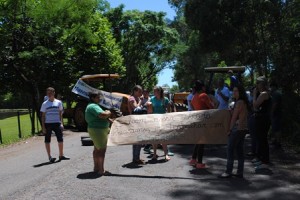 Moradores reinvindicam melhorias na RS- 591.  (Foto: Lillian Schlosser)