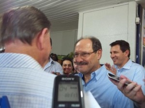 Governador realiza coletiva de imprensa Foto: Katiele Zingler 