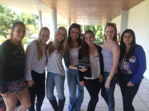 Parte do grupo da campanha Abrace a Cidadania, realizada por alunos de RP