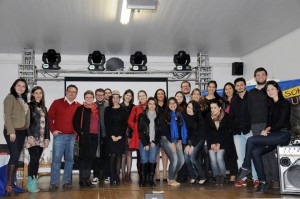 Organizadores, representantes das agências e ganhadores dos brinde e estágios. Foto: Eduarda Possenti