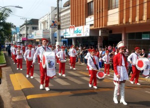 As bandas marciais apresentaram-se ao final dos desfiles com duas músicas cada. Foto: Rosiane Zanovello