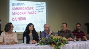 O seminário surgiu com a necessidade de discutir a democratização da mídia. Foto: Eveline Drescher