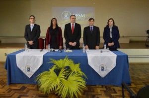  O reitor Paulo Afonso Burmann também esteve presente na solenidade. Foto Carine Zandoná Badke 