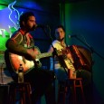 Na noite de hoje existem três leis no King Bull Pub: tocar somente músicas nativistas, universitários não pagarem entrada até a meia noite e todo mundo se divertir muito. Quem […]